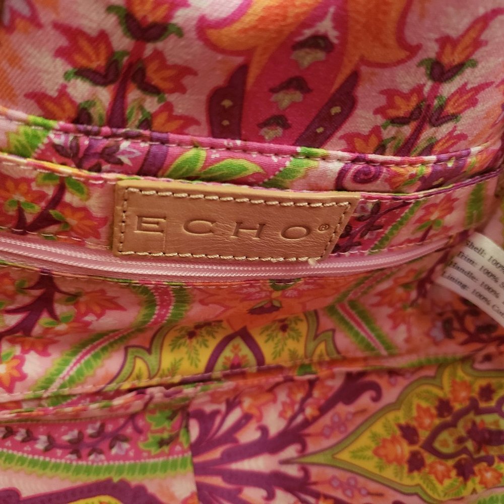 Echo Handbag - Picture 13 of 16